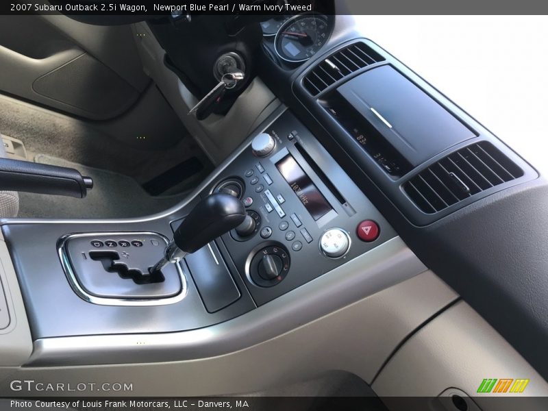 Newport Blue Pearl / Warm Ivory Tweed 2007 Subaru Outback 2.5i Wagon
