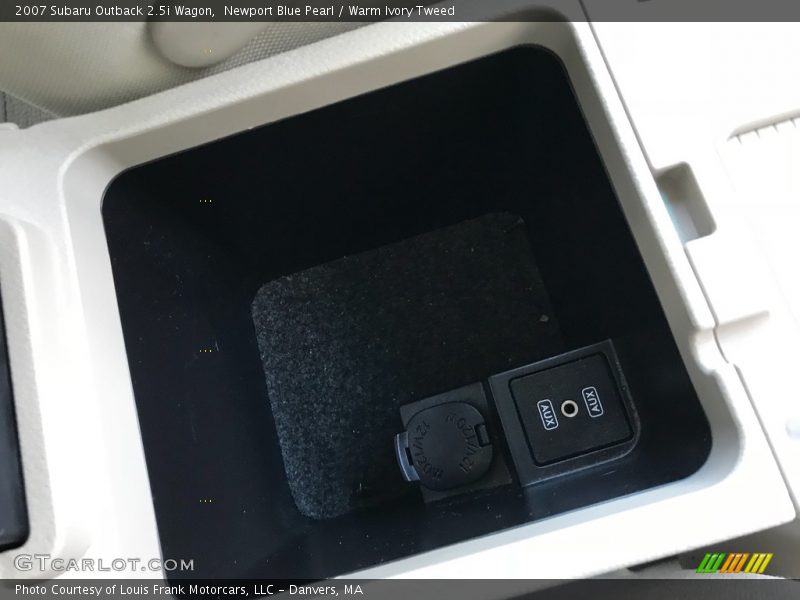 Newport Blue Pearl / Warm Ivory Tweed 2007 Subaru Outback 2.5i Wagon