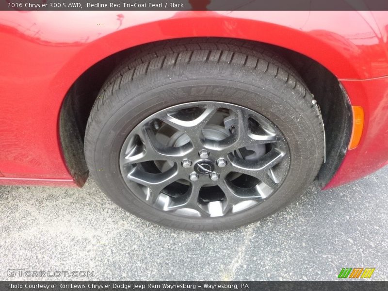 Redline Red Tri-Coat Pearl / Black 2016 Chrysler 300 S AWD