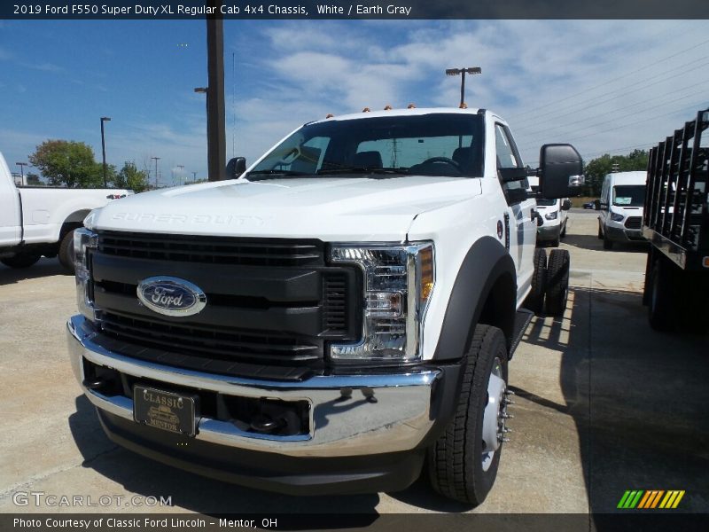 White / Earth Gray 2019 Ford F550 Super Duty XL Regular Cab 4x4 Chassis