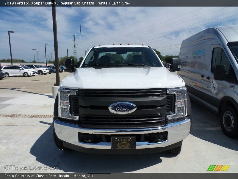 White / Earth Gray 2019 Ford F550 Super Duty XL Regular Cab Chassis