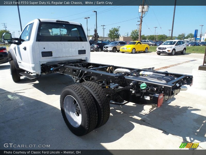 White / Earth Gray 2019 Ford F550 Super Duty XL Regular Cab Chassis