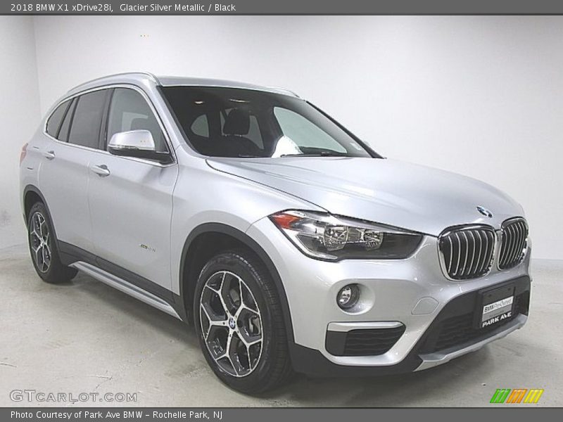 Glacier Silver Metallic / Black 2018 BMW X1 xDrive28i