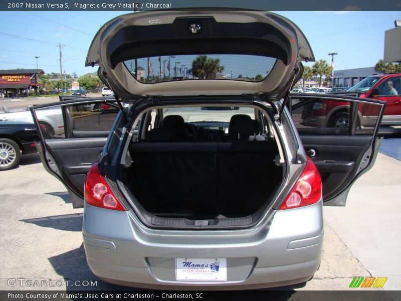 Magnetic Grey Metallic / Charcoal 2007 Nissan Versa S