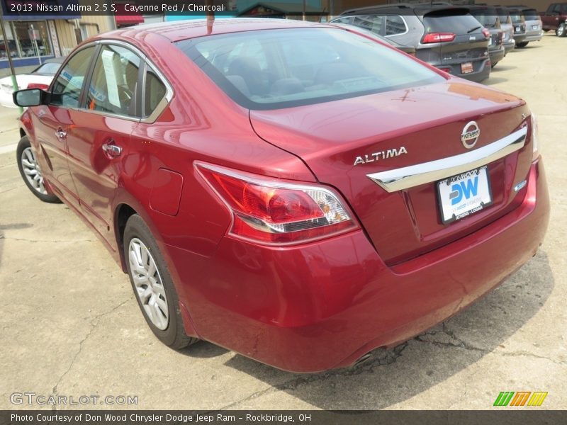 Cayenne Red / Charcoal 2013 Nissan Altima 2.5 S