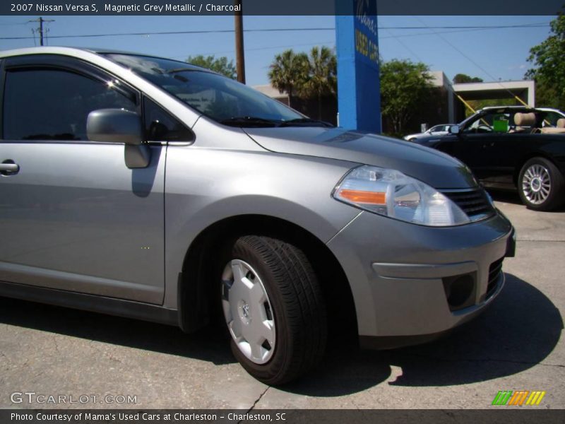 Magnetic Grey Metallic / Charcoal 2007 Nissan Versa S