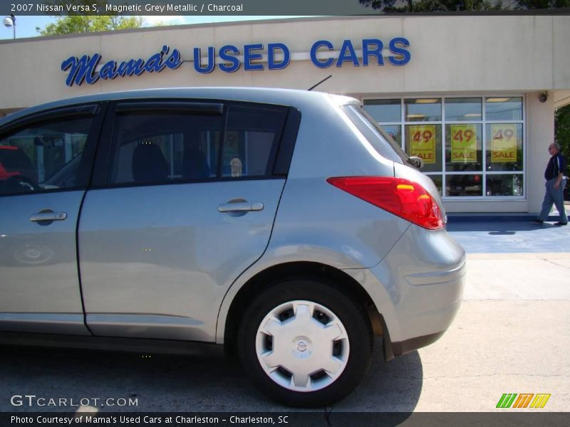 Magnetic Grey Metallic / Charcoal 2007 Nissan Versa S