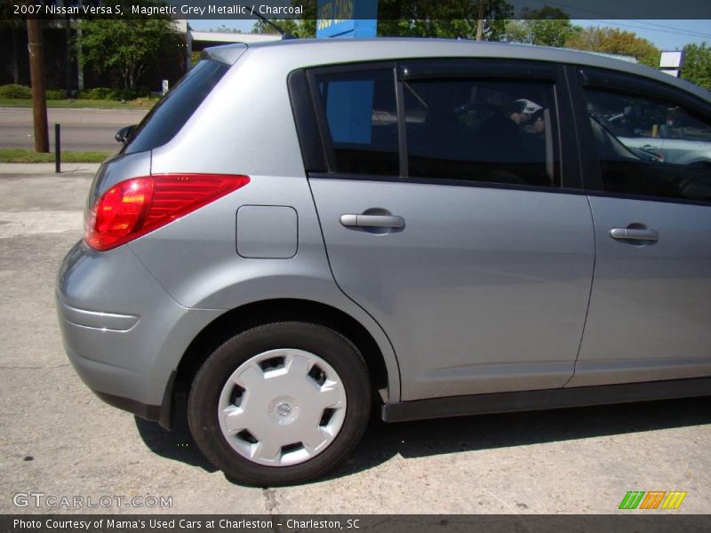 Magnetic Grey Metallic / Charcoal 2007 Nissan Versa S