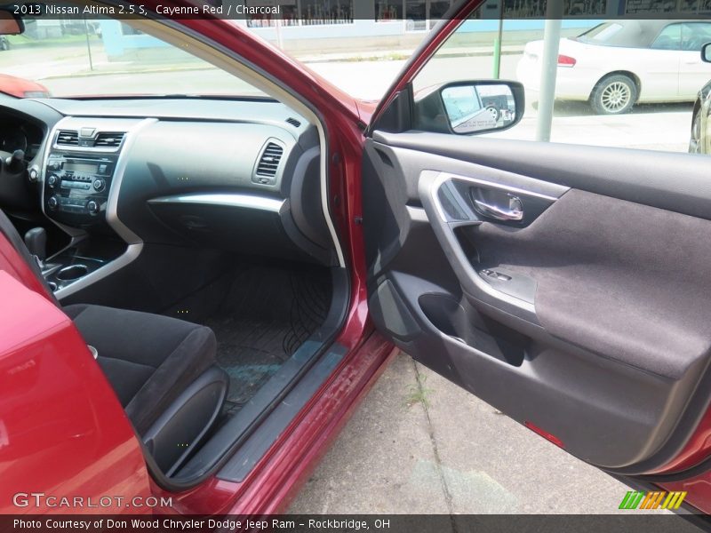 Cayenne Red / Charcoal 2013 Nissan Altima 2.5 S