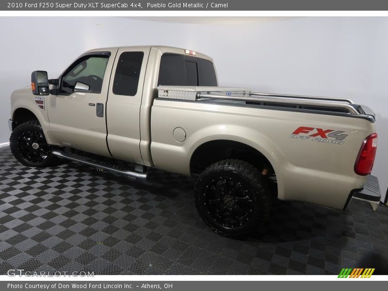 Pueblo Gold Metallic / Camel 2010 Ford F250 Super Duty XLT SuperCab 4x4