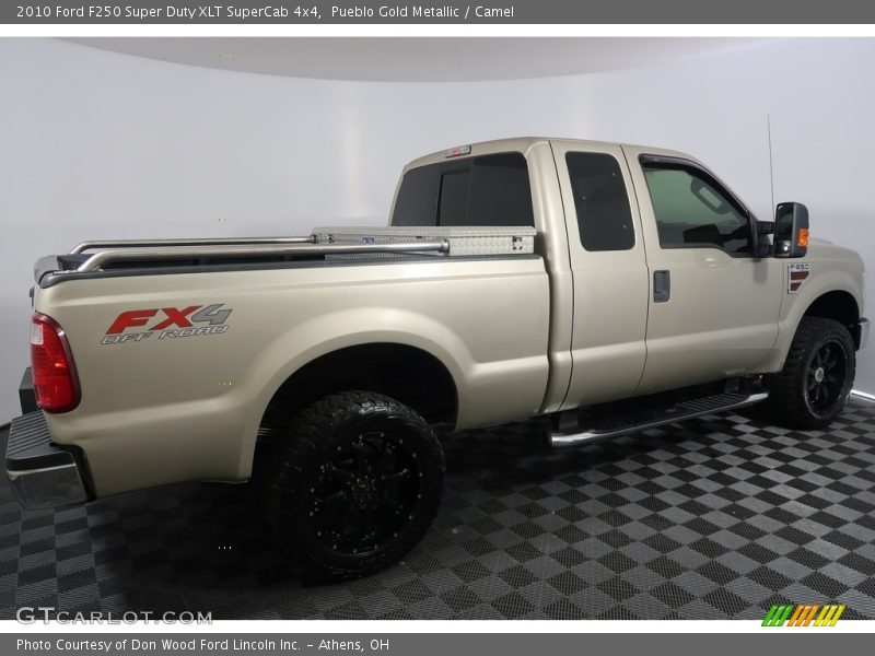 Pueblo Gold Metallic / Camel 2010 Ford F250 Super Duty XLT SuperCab 4x4