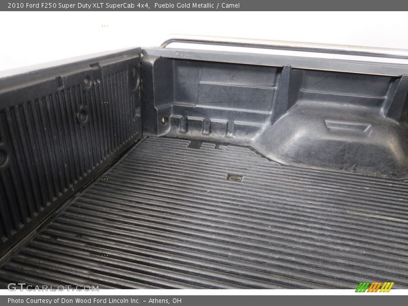 Pueblo Gold Metallic / Camel 2010 Ford F250 Super Duty XLT SuperCab 4x4