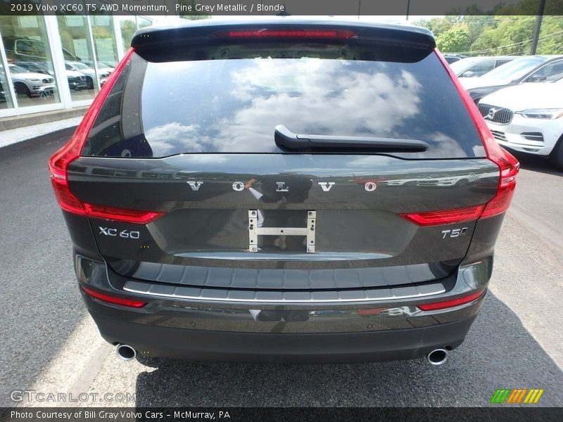 Pine Grey Metallic / Blonde 2019 Volvo XC60 T5 AWD Momentum