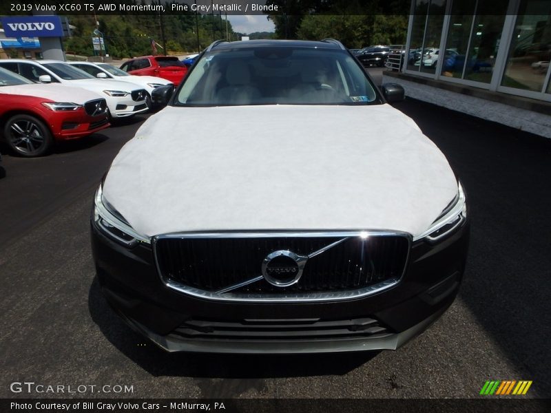 Pine Grey Metallic / Blonde 2019 Volvo XC60 T5 AWD Momentum