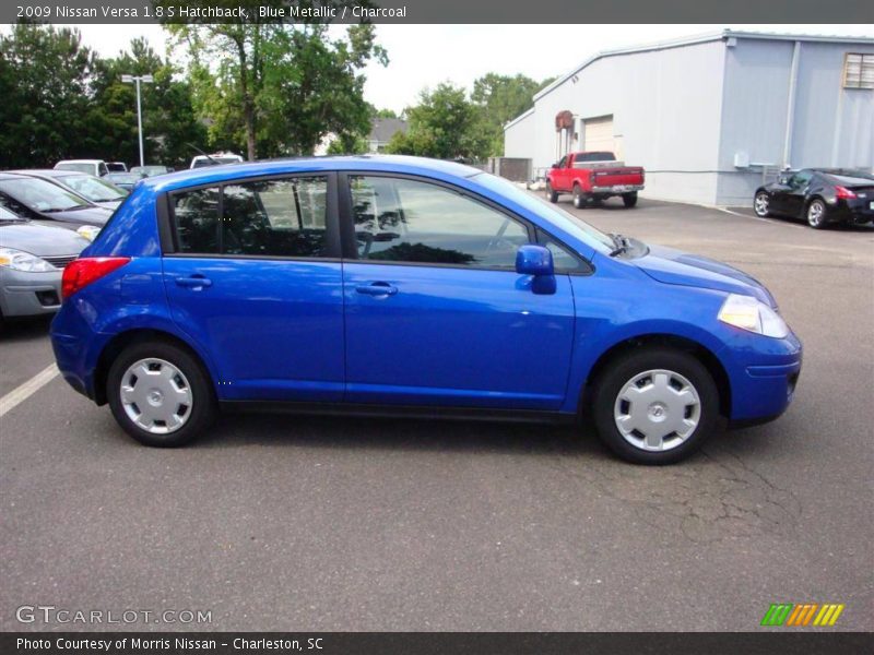 Blue Metallic / Charcoal 2009 Nissan Versa 1.8 S Hatchback