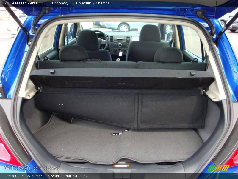 Blue Metallic / Charcoal 2009 Nissan Versa 1.8 S Hatchback