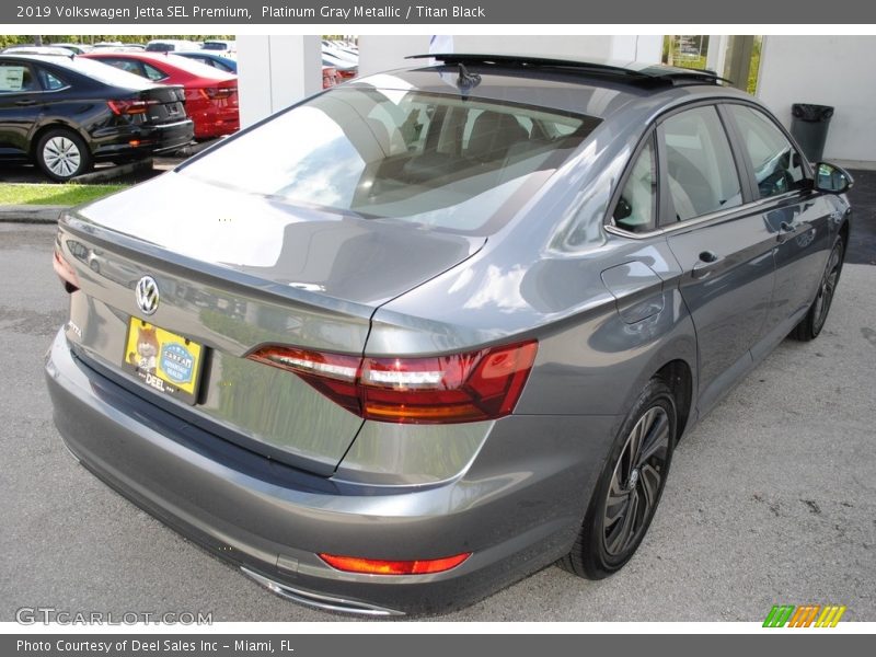 Platinum Gray Metallic / Titan Black 2019 Volkswagen Jetta SEL Premium