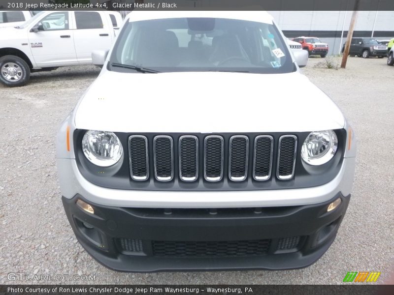 Glacier Metallic / Black 2018 Jeep Renegade Latitude 4x4
