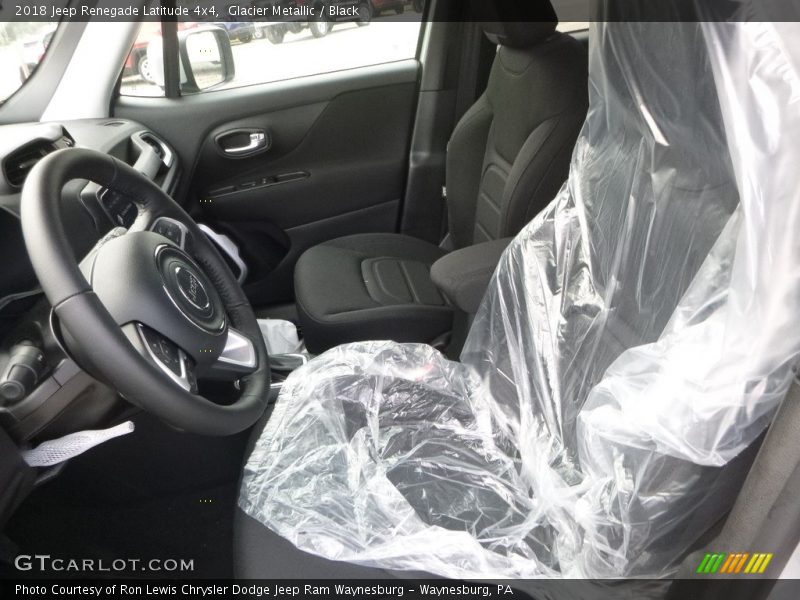 Glacier Metallic / Black 2018 Jeep Renegade Latitude 4x4