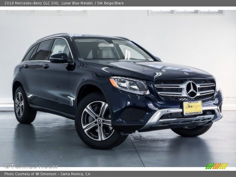 Lunar Blue Metallic / Silk Beige/Black 2019 Mercedes-Benz GLC 300