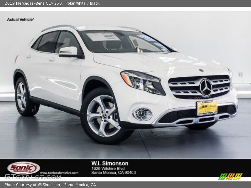 Polar White / Black 2019 Mercedes-Benz GLA 250