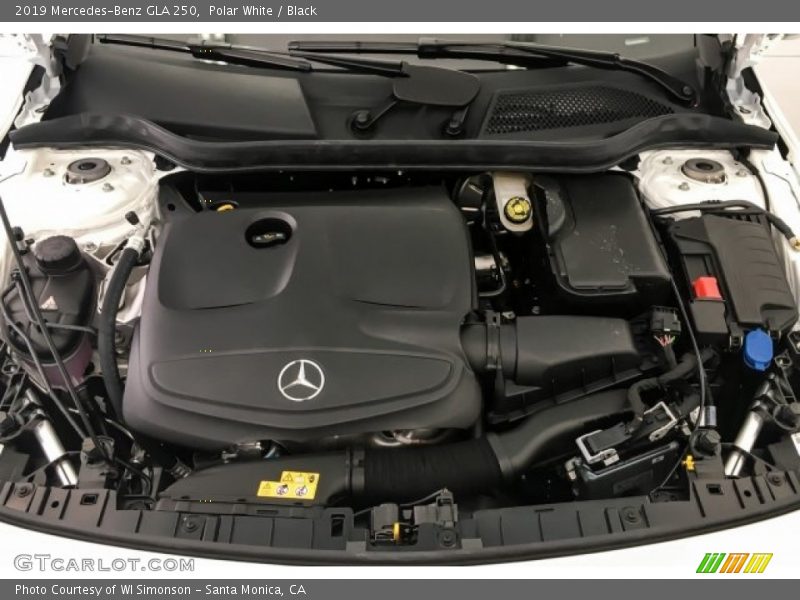 Polar White / Black 2019 Mercedes-Benz GLA 250