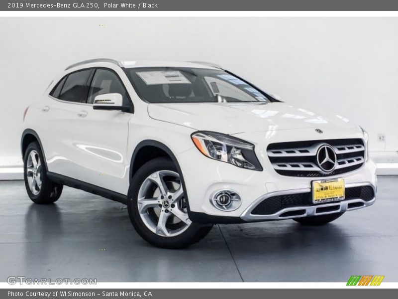 Polar White / Black 2019 Mercedes-Benz GLA 250