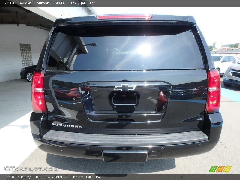 Black / Jet Black 2019 Chevrolet Suburban LT 4WD