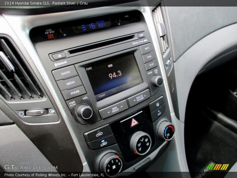 Radiant Silver / Gray 2014 Hyundai Sonata GLS