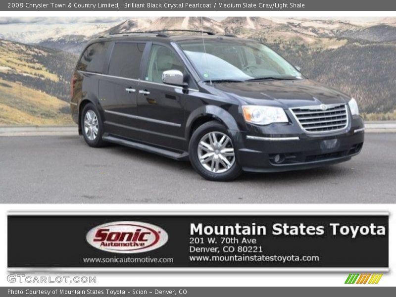 Brilliant Black Crystal Pearlcoat / Medium Slate Gray/Light Shale 2008 Chrysler Town & Country Limited