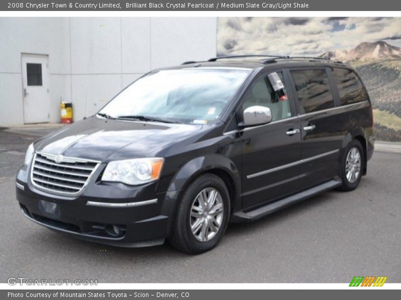 Brilliant Black Crystal Pearlcoat / Medium Slate Gray/Light Shale 2008 Chrysler Town & Country Limited