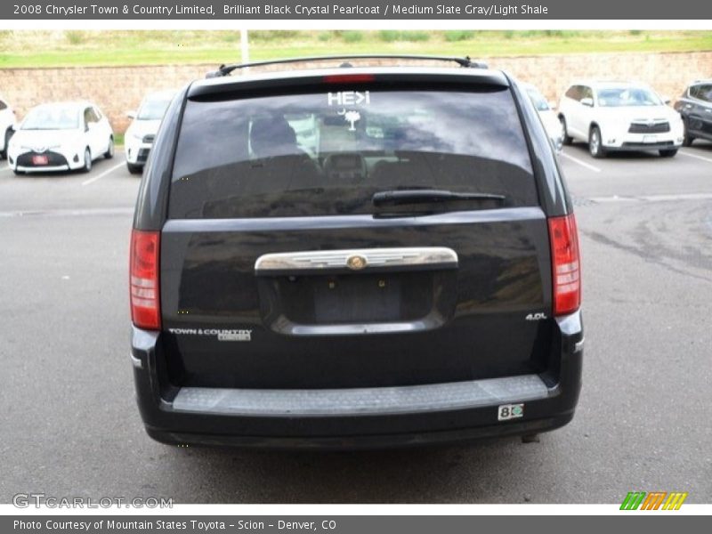 Brilliant Black Crystal Pearlcoat / Medium Slate Gray/Light Shale 2008 Chrysler Town & Country Limited