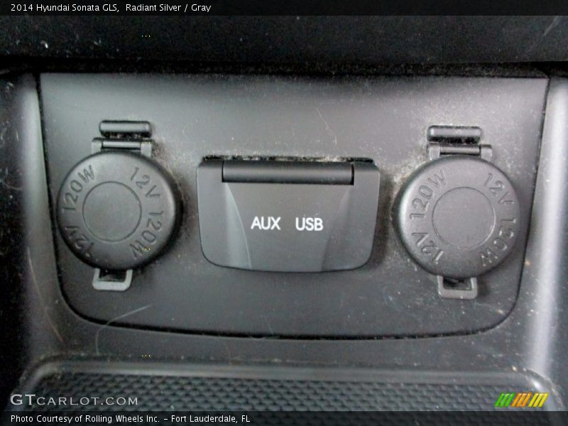 Radiant Silver / Gray 2014 Hyundai Sonata GLS