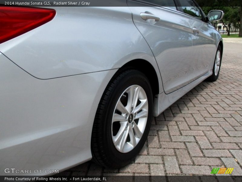 Radiant Silver / Gray 2014 Hyundai Sonata GLS