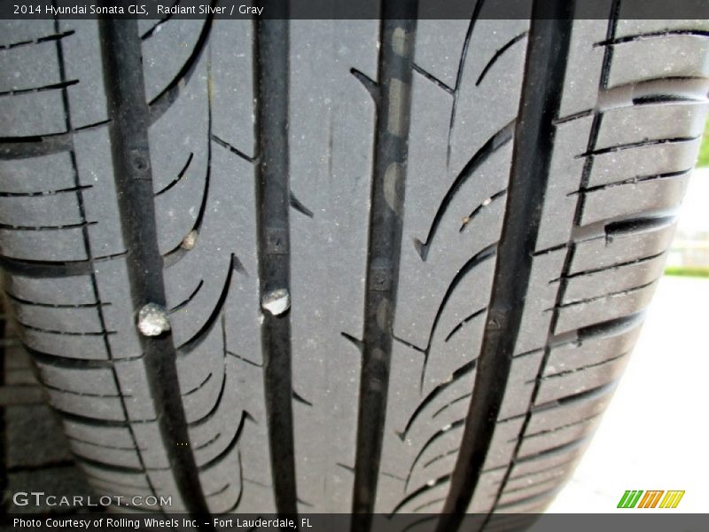 Radiant Silver / Gray 2014 Hyundai Sonata GLS
