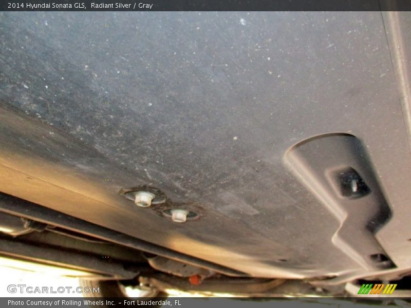 Radiant Silver / Gray 2014 Hyundai Sonata GLS