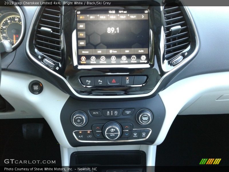 Bright White / Black/Ski Grey 2019 Jeep Cherokee Limited 4x4