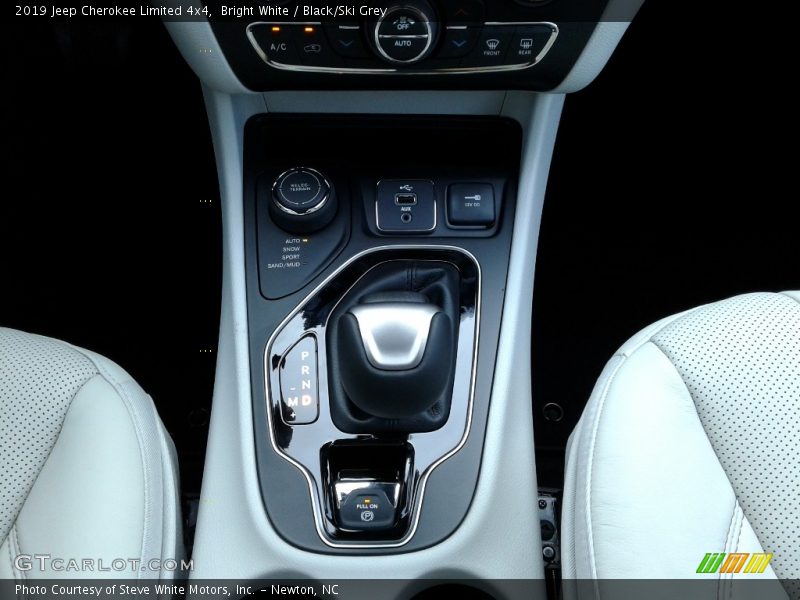Bright White / Black/Ski Grey 2019 Jeep Cherokee Limited 4x4