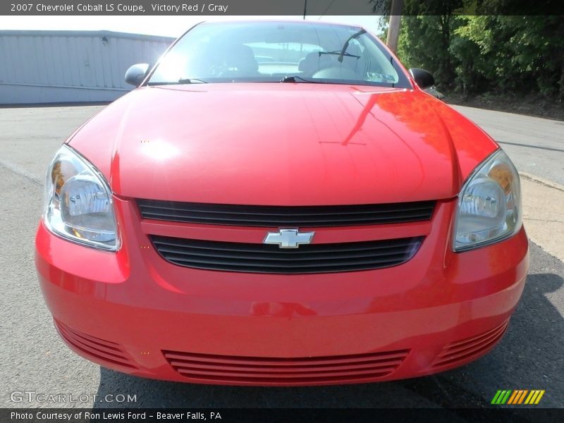 Victory Red / Gray 2007 Chevrolet Cobalt LS Coupe