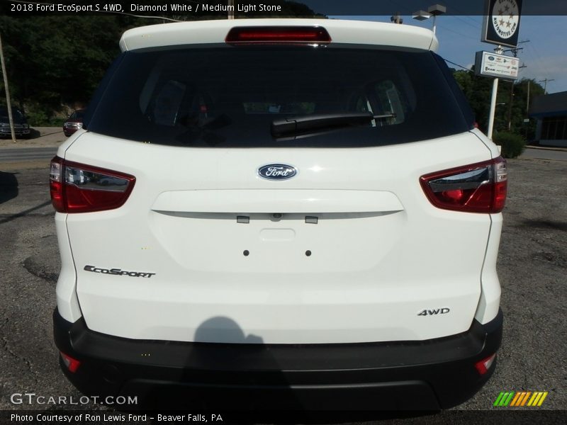 Diamond White / Medium Light Stone 2018 Ford EcoSport S 4WD