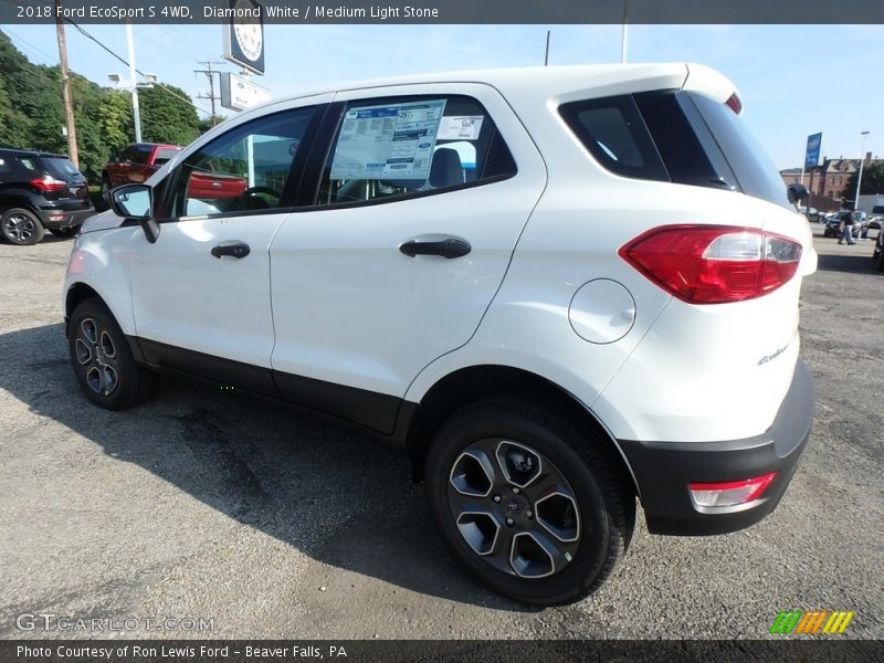 Diamond White / Medium Light Stone 2018 Ford EcoSport S 4WD