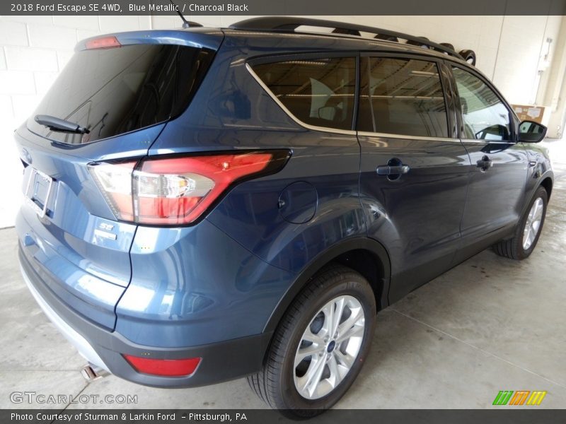 Blue Metallic / Charcoal Black 2018 Ford Escape SE 4WD