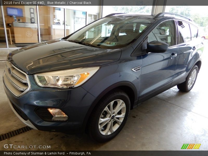 Blue Metallic / Charcoal Black 2018 Ford Escape SE 4WD