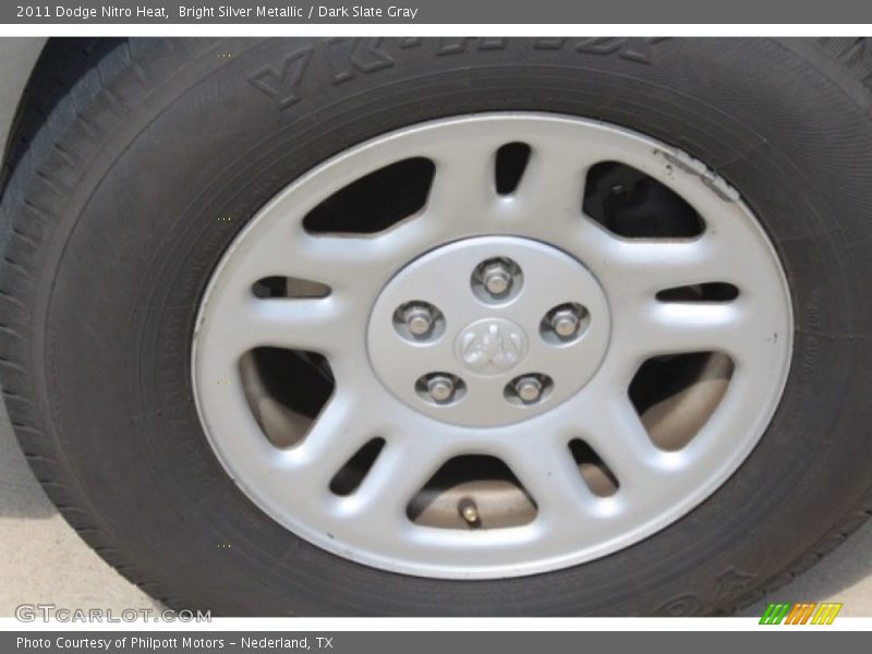 Bright Silver Metallic / Dark Slate Gray 2011 Dodge Nitro Heat