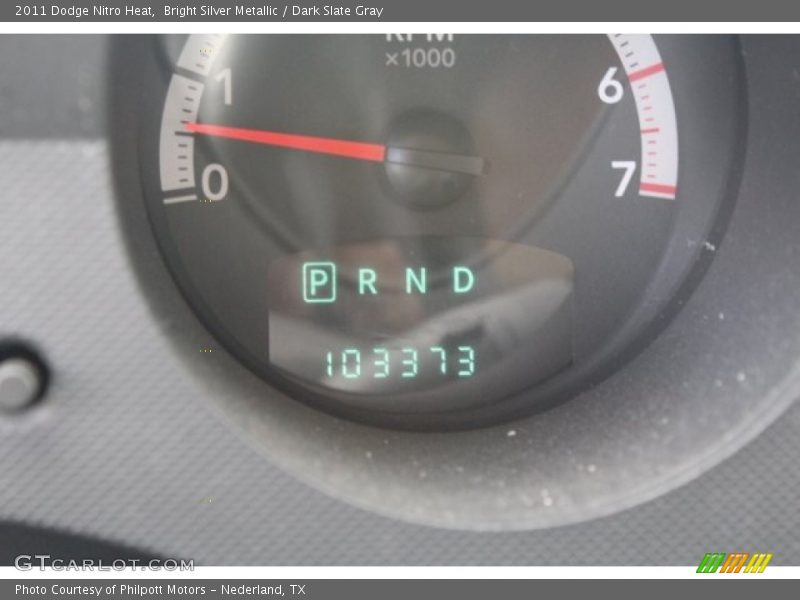 Bright Silver Metallic / Dark Slate Gray 2011 Dodge Nitro Heat