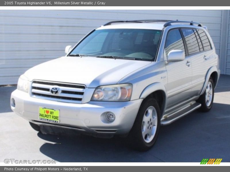 Millenium Silver Metallic / Gray 2005 Toyota Highlander V6
