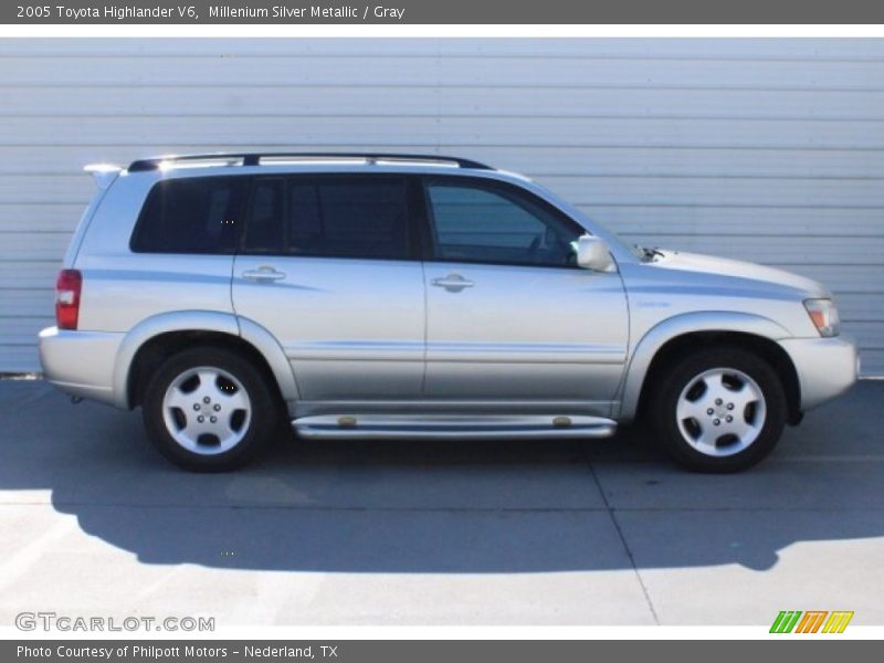 Millenium Silver Metallic / Gray 2005 Toyota Highlander V6