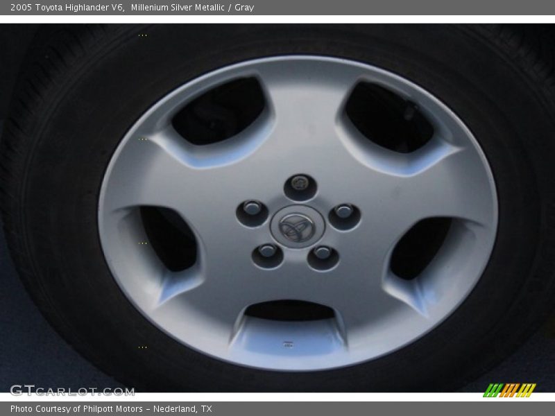 Millenium Silver Metallic / Gray 2005 Toyota Highlander V6