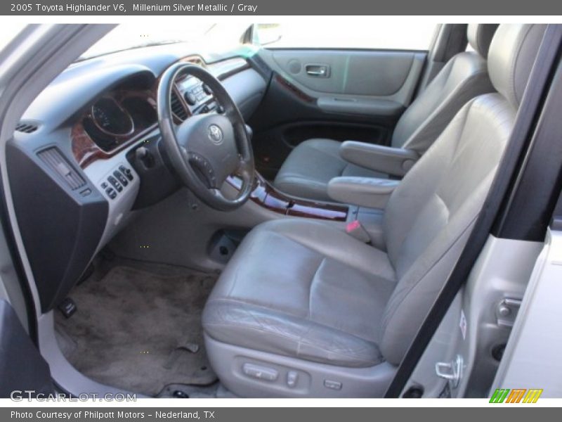 Millenium Silver Metallic / Gray 2005 Toyota Highlander V6