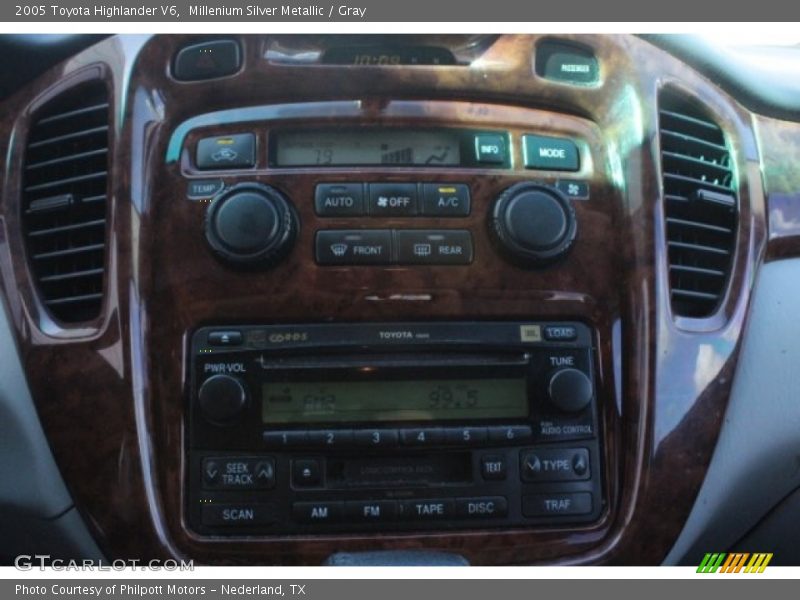 Millenium Silver Metallic / Gray 2005 Toyota Highlander V6